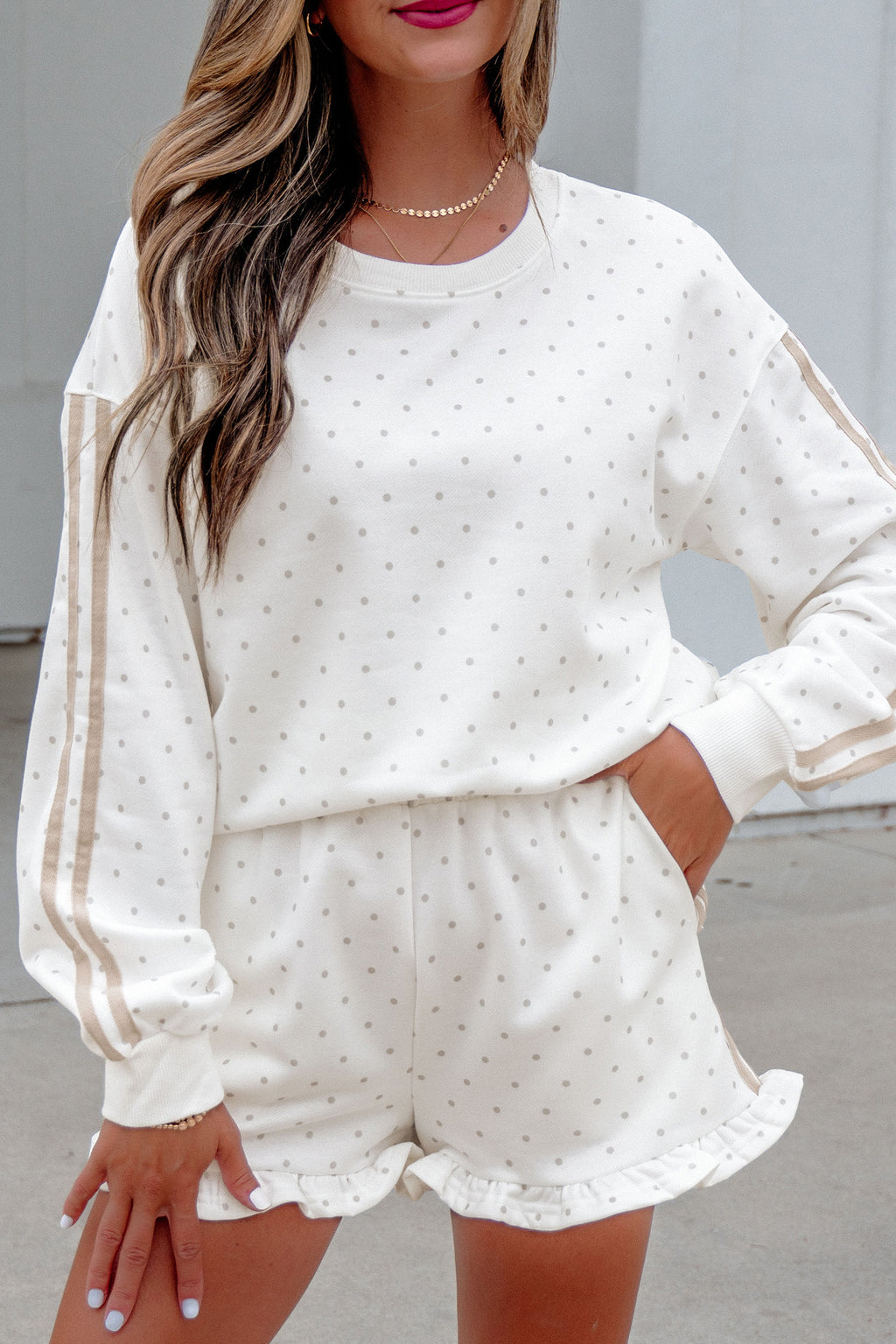 White Polka Dot Print Side Stripe Detail Casual Sweatshirt 2pcs Short Set